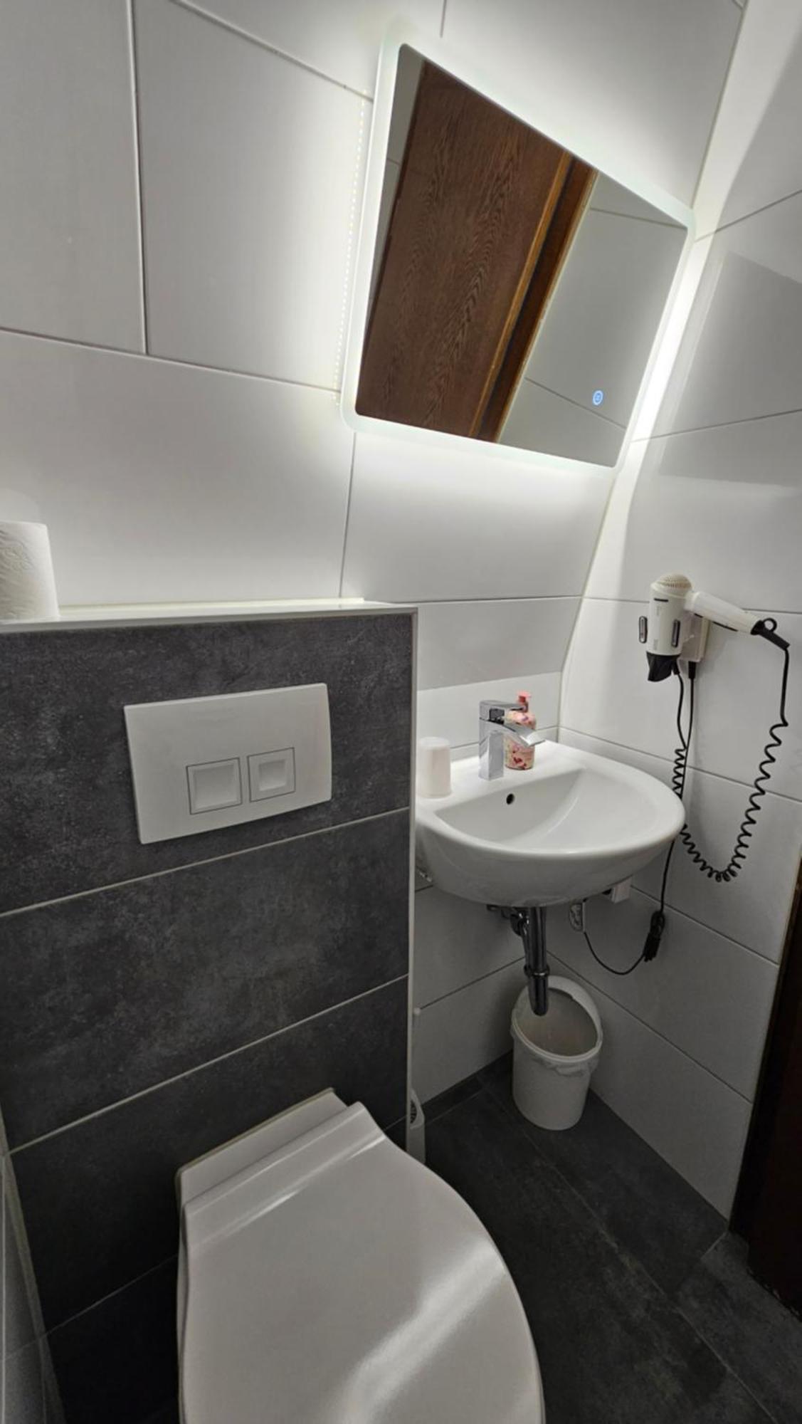 מולהיים אן דר רור Hotel Koelner Hof מראה חיצוני תמונה