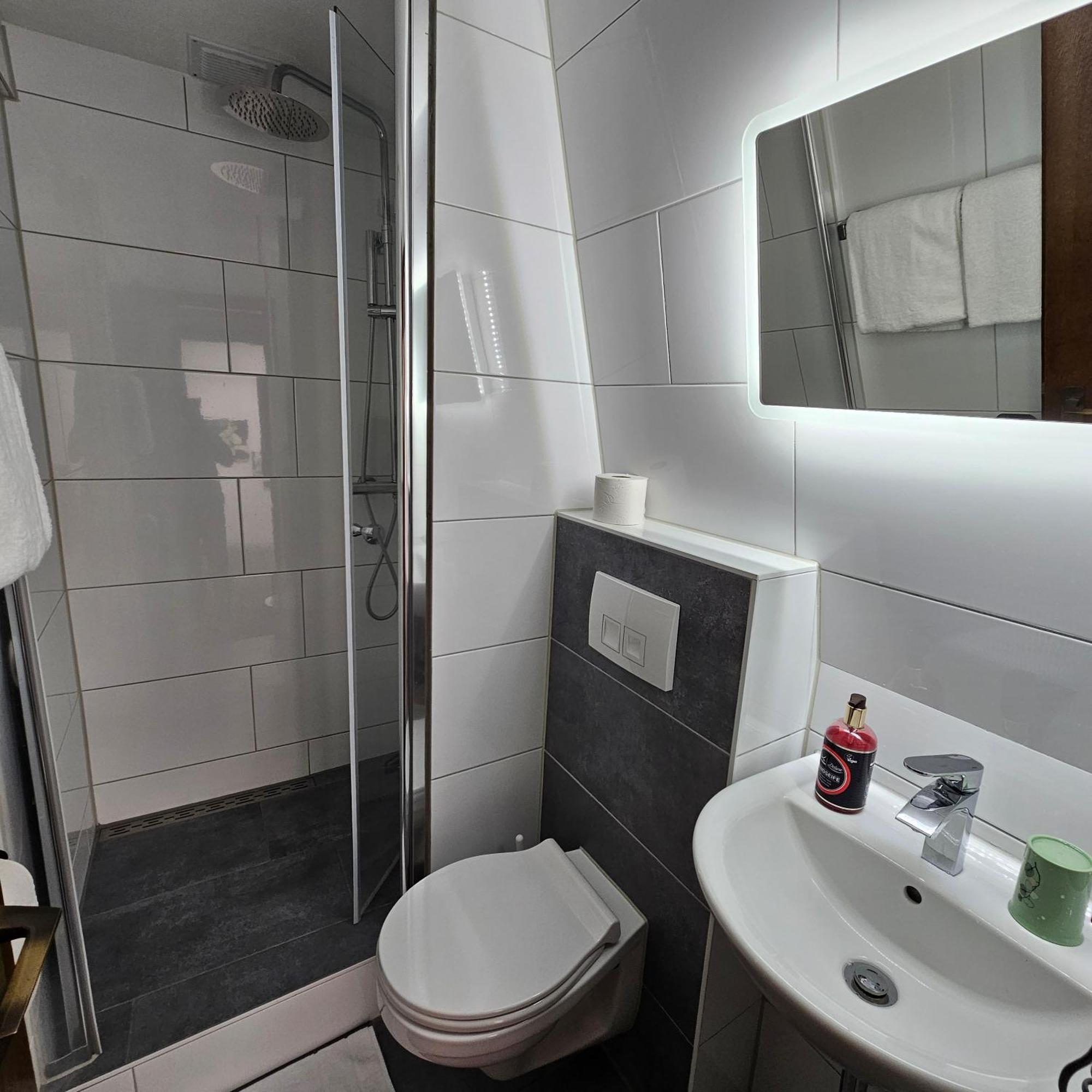 מולהיים אן דר רור Hotel Koelner Hof מראה חיצוני תמונה